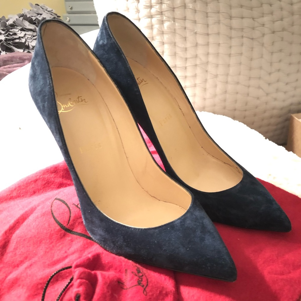 🔥🔥SOLD🔥🔥Auth Christian Loub Pigalle Follies